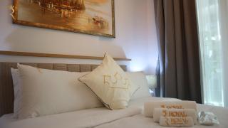 Tranquil Urban Oasis Dainty 1BR in Masdar City - Abu Dhabi - 4