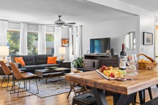 Orange You Glad Firepit Large Backyard - Fredericksburg - 2