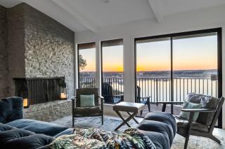 Atlantis on Lake Travis Pool Hot Tub Dock - Leander - 7