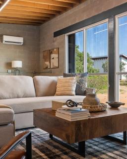 Luxury Riverfront Retreat - 6 Cabins - Private Pool - 2
