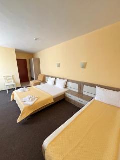 Hotel Damyanoff - Lozenets - 3