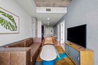 Modern 1BR Condo on Rainey St with Pool and Views - Austin - 5