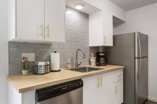 Charming 2 bedroom unit with large yard - Austin - 4