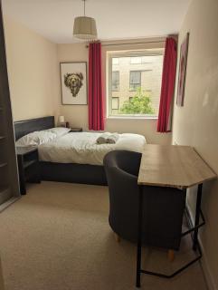 2 Bedroom Flat - 5