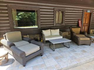 Entire Log Home Perfect Summer Vacation Hideout - 8