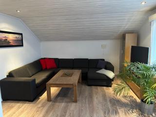 Husvik! Deilig lite hus rett ved sjøen! - Tønsberg - 6