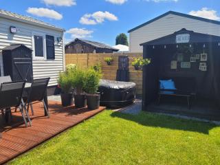 Chalet Sea-renity Lakeside met jacuzzi - Jabbeke - 5