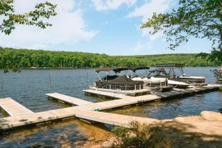Ferndale: New, Lake Access w. Dock Slip, Hot Tub, Dogs OK - 7