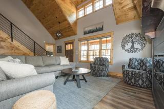 Ferndale: New, Lake Access w. Dock Slip, Hot Tub, Dogs OK - 4