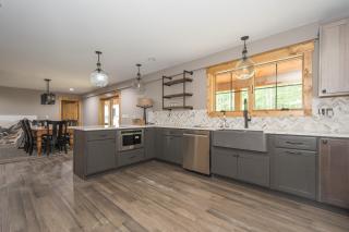 Stone Haven: New, Lake Access w. Dock Slip, Hot Tub, Fire Pit - 2