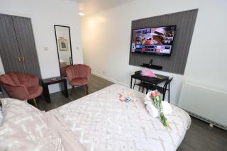 VR Apartments - Glasgow - 7