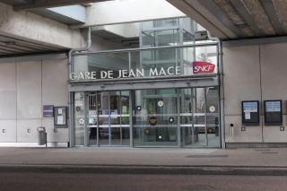 bnbgônes - Le cosy SAINT LOUIS - METRO JEAN MACE ET SAXE GAMBETTA - Lione - 1
