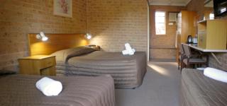White Lanterns Motel - 4