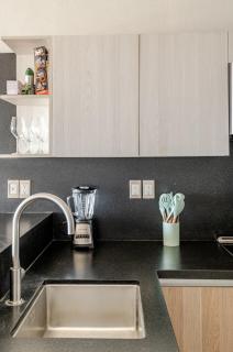 Oceanfront condo with terrace - 2