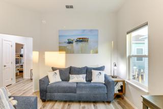 Bright Rockport Vacation Rental with Community Pool! - 5