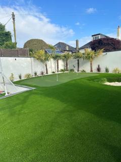 Beautiful family home with golf - 7