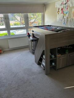 Beautiful family home with golf - 4