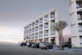 luxury apartment with private entrance self check-in - 7