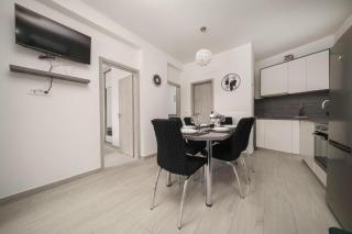 Apartments Dobrenić - Vodice - 1
