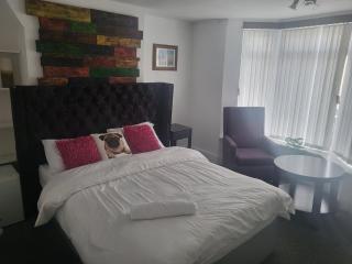 Comfy Home - Liverpool - 1