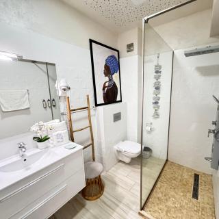 White Tower Mamaia - Private Apartment - 5