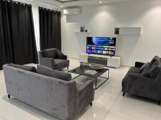 Cocon de Luxe - T4, Piscine, Salle de sport - FIFA Almadies - Dakar - 0
