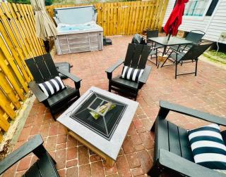 Magnolia Cottage Cozy 3 Bedroom - 2