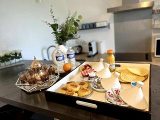 WonderSuite appartement - centre ville avec parking couvert -15mn de Paris et 10 mn de Stade de France, wifi, Netflix - Deuil-la-Barre - 3