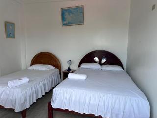 Hostal Insular - Puerto Villamil - 8