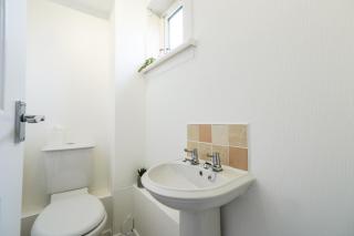 Livingston 4 Bed + Car Space - 3