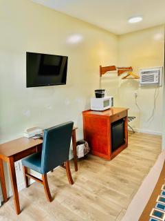 Hampton Motor Inn - Hampton - 1