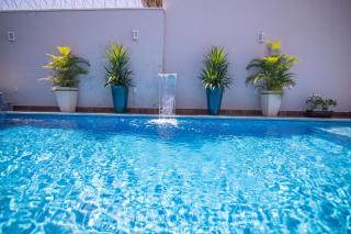Sobrado Luxuoso c/ 3 Suítes e Piscina Quente - Caldas Novas - 8