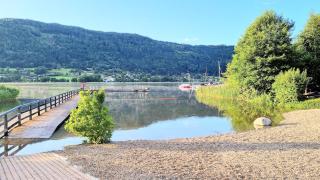 Kärnten Ossiacher See Apartment zwei Zimmer Ferienwohnung direkter Seezugang Strand beheizte Schwimmhalle - Bodensdorf - 7