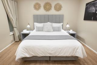 dreamaway on Everton - Deluxe Private Apartment - - 9