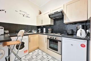 The Perfect Queensway Studio Apartment - London - 1