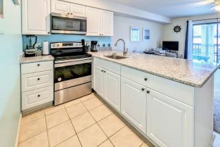 Jockey Beach Club 232 - 2