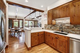 Ski-in Ski-out 2 Br Condo, Heart of Bachelor Gulch condo - 2