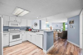 *UPdated Family BEACH Escape*Pools, Hot Tubs*P143 - Myrtle Beach - 8