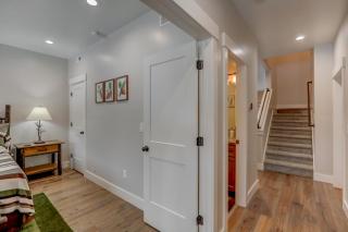New - Blue Bear Lodge - Prime location - Air Conditioning - WiFi - Fireplace - McCall - 2