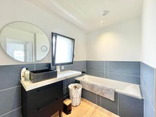 LA VILLA CAP COZ - 3 Chambres - Plage à 800 m - 5