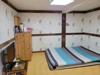 Golmokgil Guesthouse - Jeonju - 4
