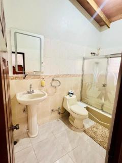 Encantadora Terraza de Brisas Frescas - 2