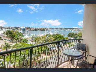 Nautilus Private Rooftop Spa Unit - Mooloolaba - 8