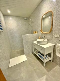 Tuburan Cove Beach Resort - 1
