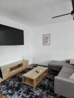 Luxury Stay in Hervey Bay - Urangan - 4
