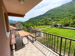 Riverside - Virpazar - 2