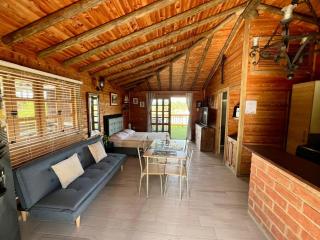 Cabaña Guatapé, WIFI, area de trabajo, muelle privado y acceso directo al lago - 8
