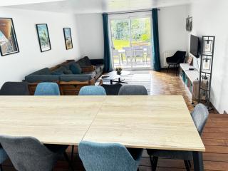 leBel endroit 145m2 , terrain et terrasse de 350m2 au coeur des commerces ,à proximité de la mer et tous services inclus - 1