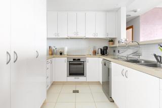 Silkhaus Modern 2BDR Near Banks of Al Rahah - Abu Dhabi - 2