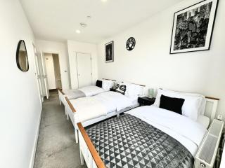 Perfect Stay for Contractors & Families - Sleeps 7 - 0